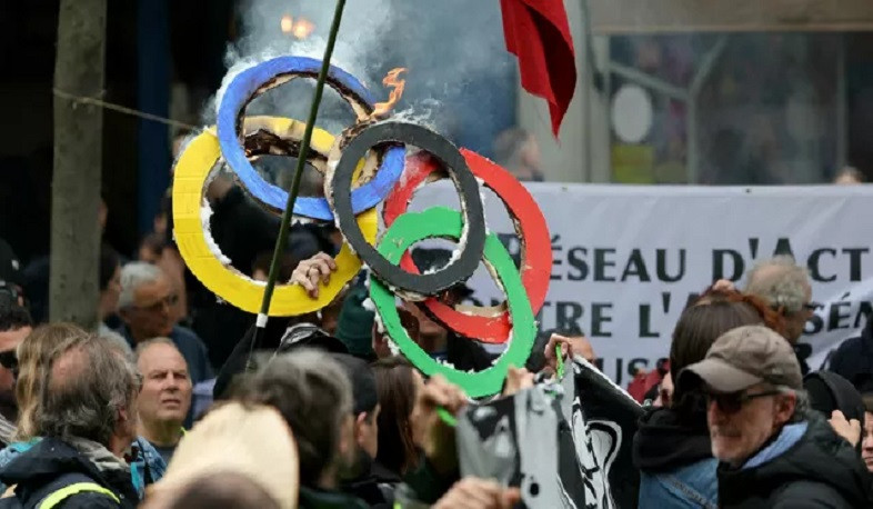 Первомайские демонстрации в Париже сопровождались беспорядками