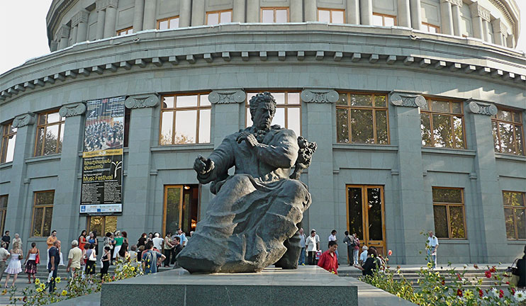 Stage and loges of “Aram Khachaturian” concert hall are under repair