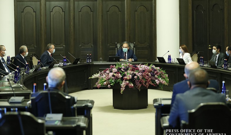 Հուլիսյան դեպքերը ցույց տվեցին՝ Հայաստանի հետ պետք չէ խոսել ուժի և սպառնալիքի լեզվով. ՀՀ վարչապետն ընդունել է Արցախի ԱԺ պատվիրակությանը