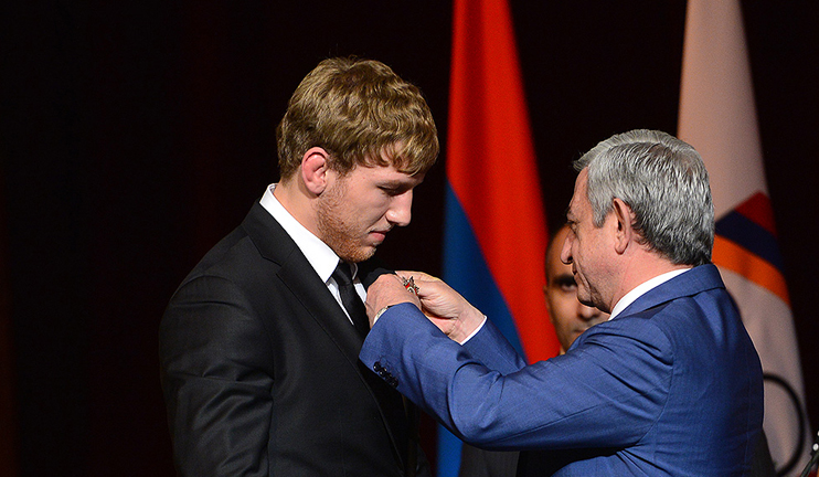 Serzh Sargsyan awards Olympic medalists at the Opera House