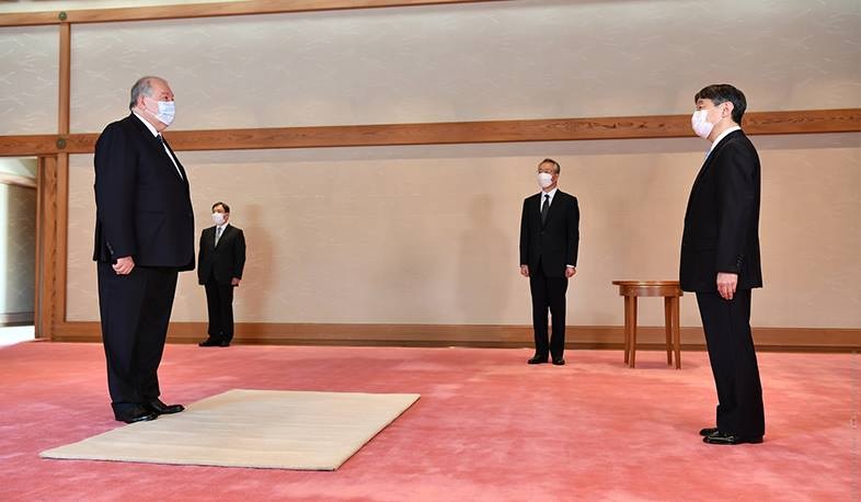 President Sarkissian holds private talk with Emperor of Japan