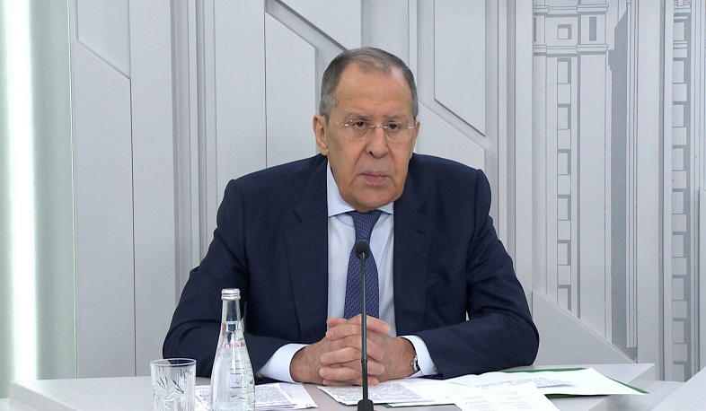 Лавров пригласил Зеленского в Россию на диалог по нормализации отношений