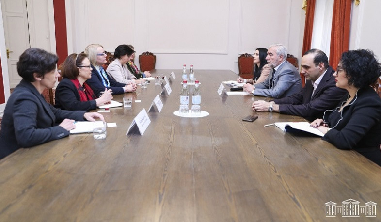 Andranik Kocharyan hosts ambassadors accredited to Armenia
