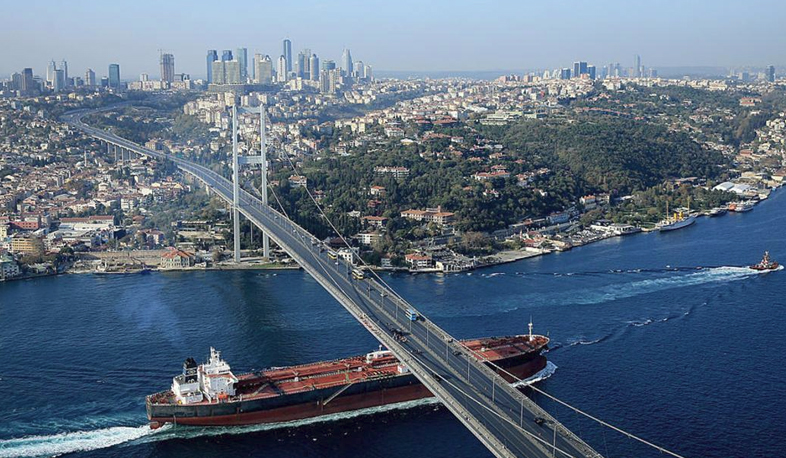 Dozens of journalists arrested in Istanbul