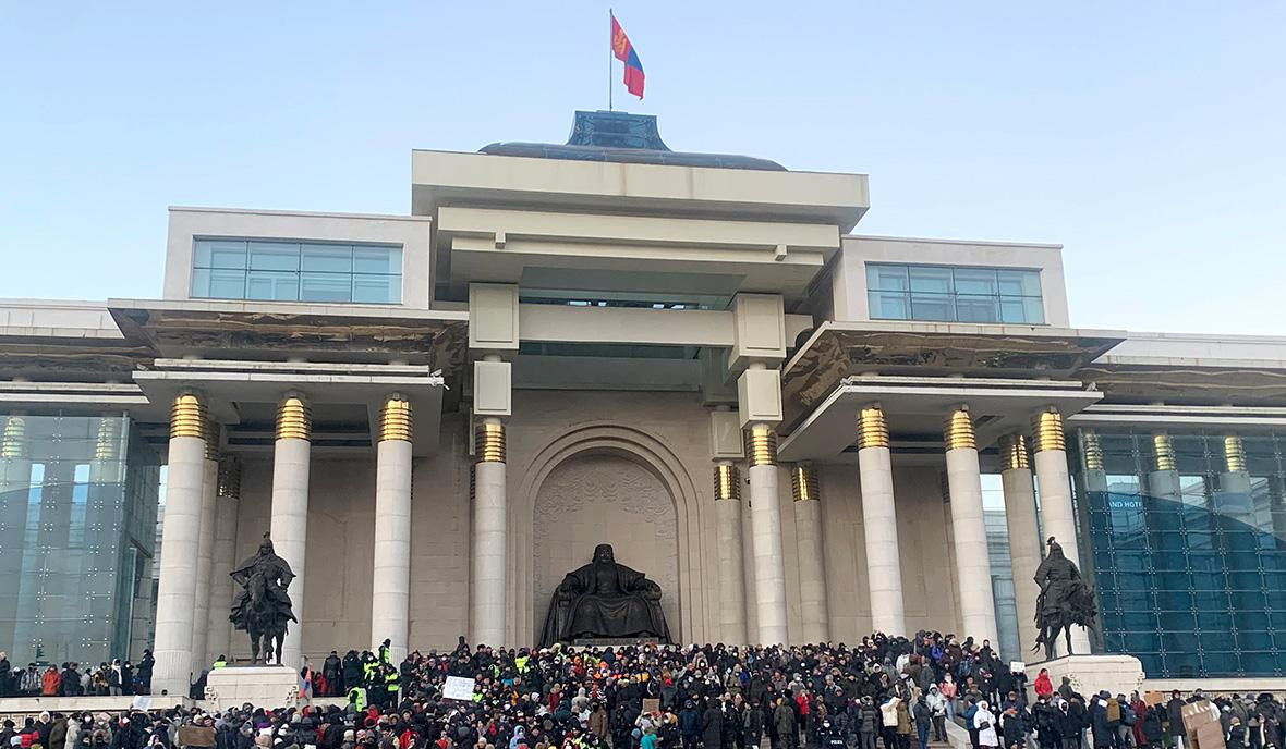 Մոնղոլիայի վարչապետը հայտնել է, որ ցույցերի ֆոնին կառավարության հրաժարականի և խորհրդարանի լուծարման հարց չի քննարկվում