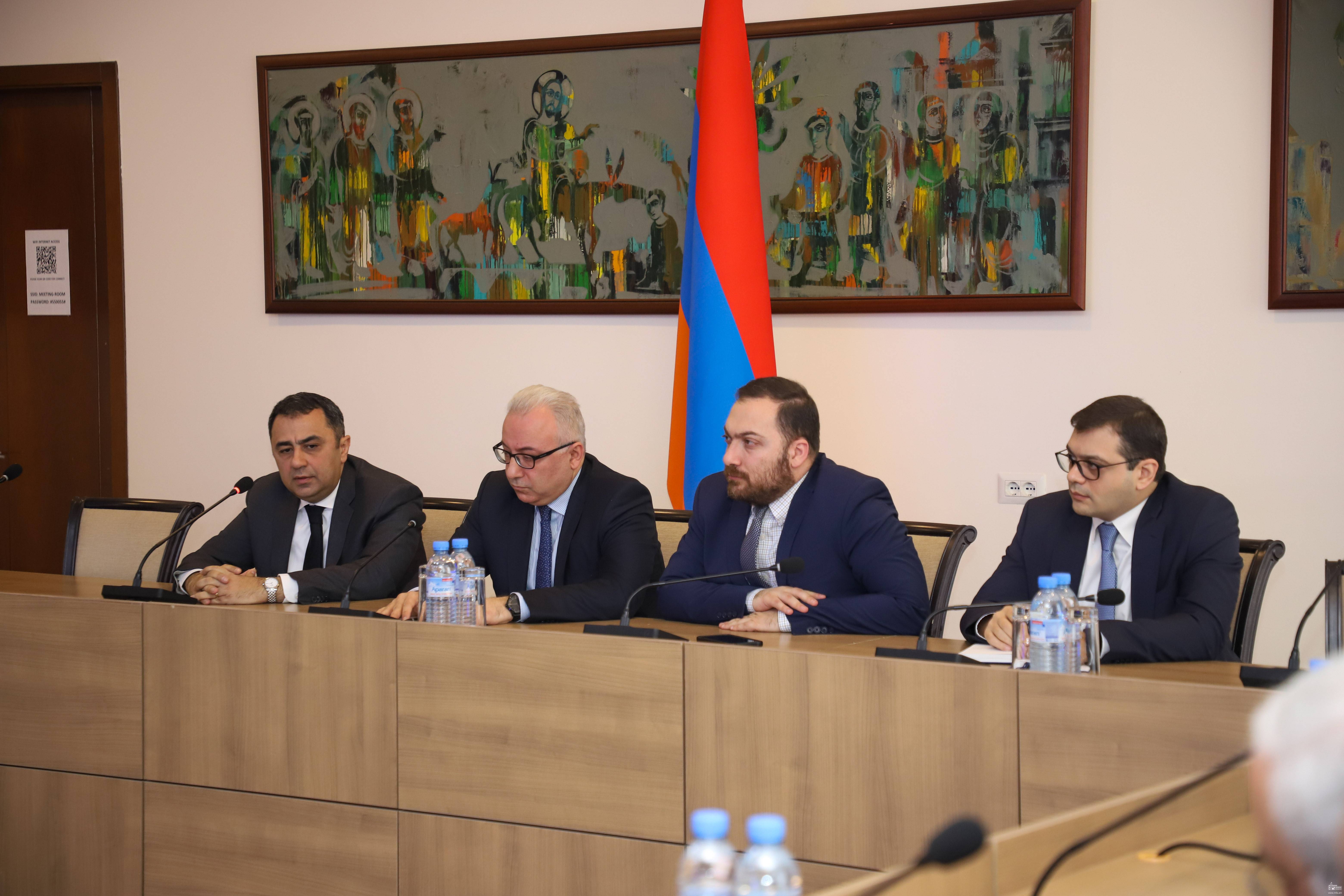 Meeting with heads of diplomatic missions accredited in Armenia and representatives of international structures