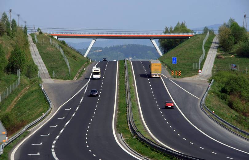 Նախատեսվում է իրականացնել Հյուսիս-հարավ միջանցքի շուրջ 32 կմ երկարությամբ ճանապարհի շինարարություն