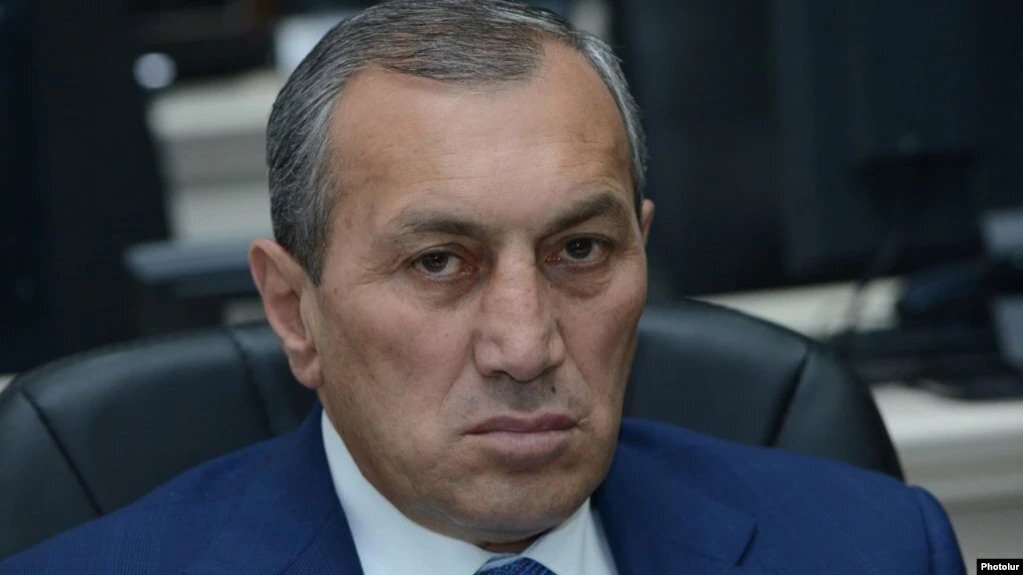 Սյունիքի նախկին մարզպետ Սուրիկ Խաչատրյանի նկատմամբ փողերի լվացման դեպքով հարուցվել է նոր հանրային քրեական հետապնդում