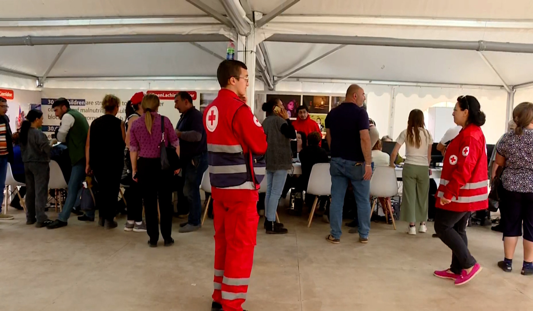ԼՂ մեր հայրենակիցների առաջին խումբը հասել է Կոռնիձոր