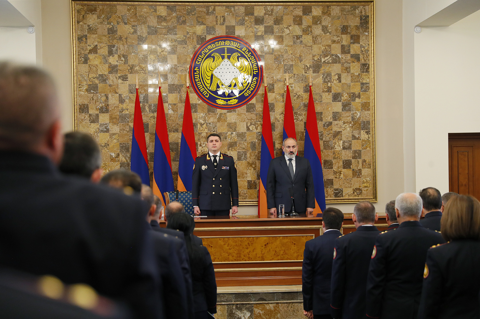 Բոլոր խնդիրները պետք է կարողանանք լուծել համարժեք բարեփոխումների օրակարգով. վարչապետը ներկա է եղել ՔԿ ծառայողի օրվան նվիրված նիստին