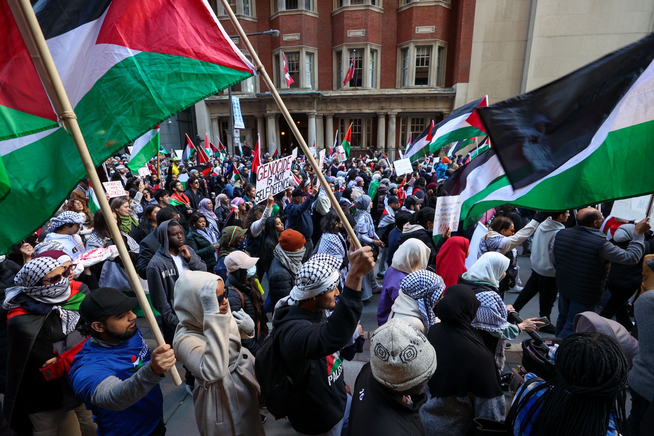 Anti-Israel demonstrations held in Sydney and London