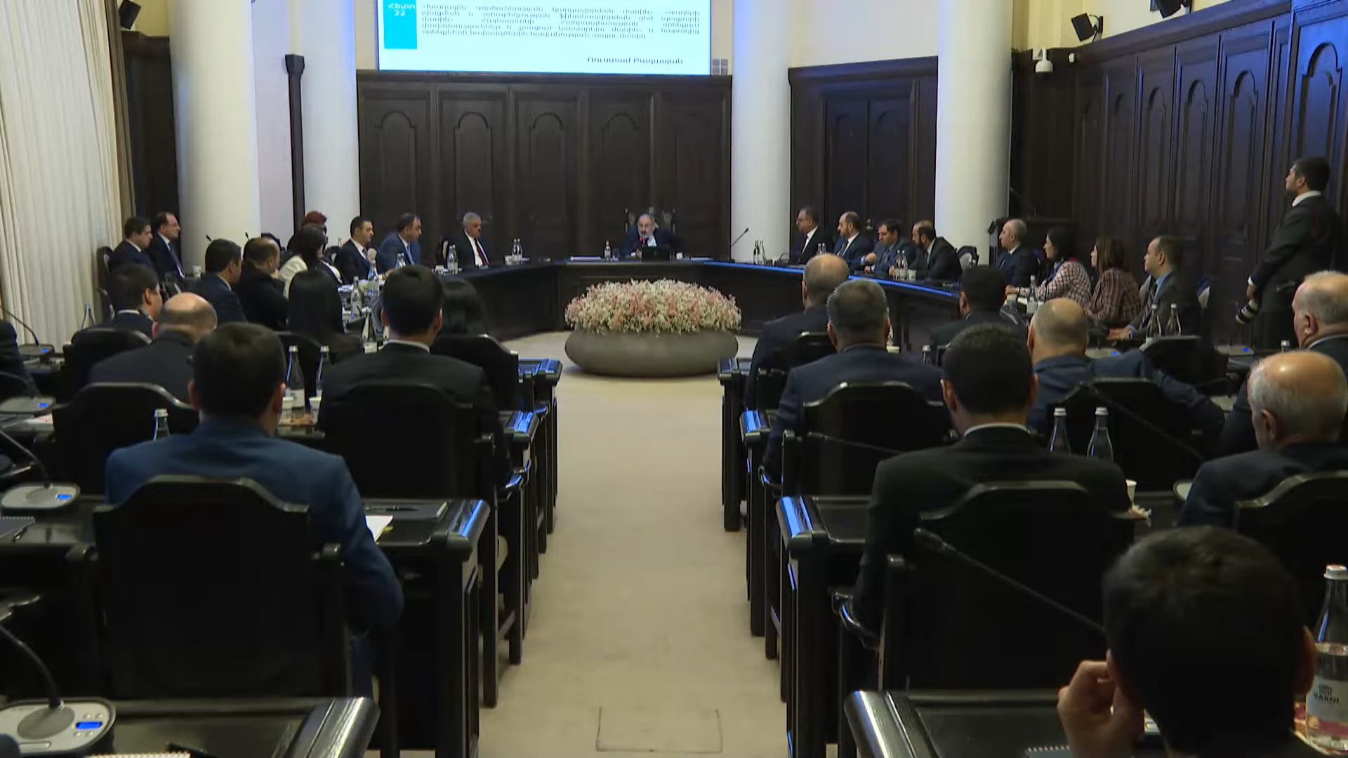 Կառավարությունը կաջակցի ԼՂ-ից բռնի տեղահանվածներին մասնագիտական ուսուցում, աշխատանքային փորձ ստանալու և աշխատանքի տեղավորելու հարցում