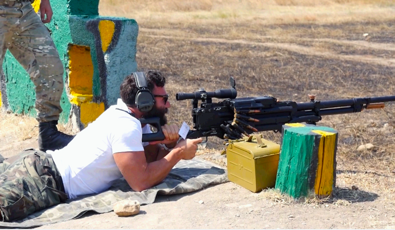 Dan Bilzerian est à Artsakh