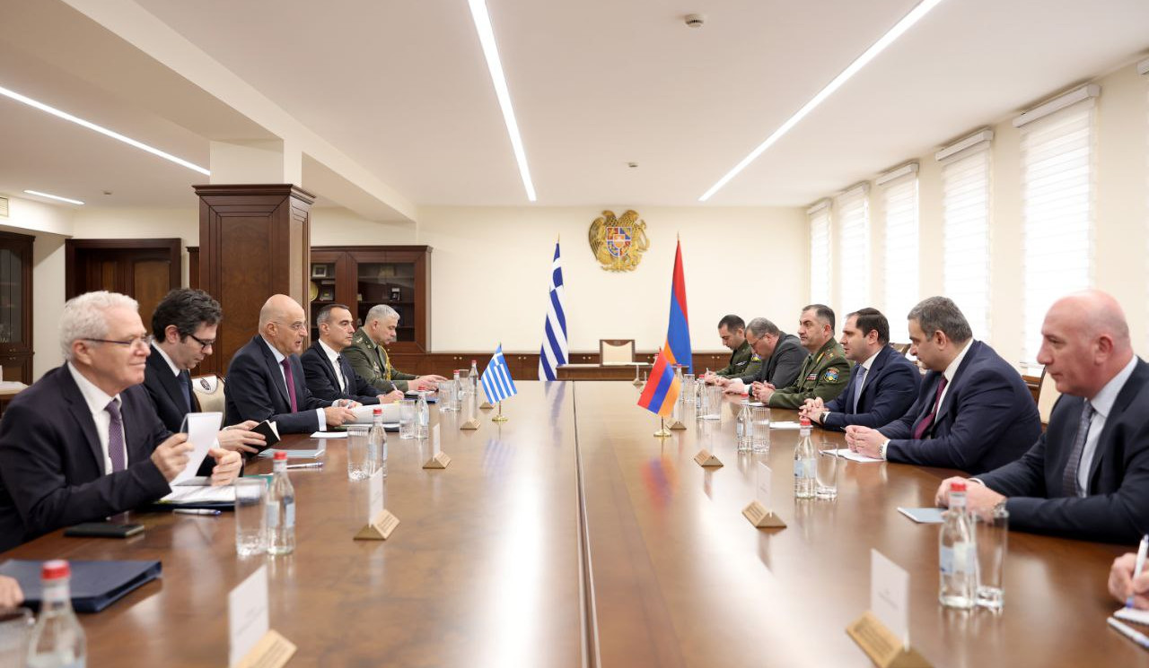 Հայաստանի և Հունաստանի պաշտպանության նախարարները քննարկել են համագործակցության մի շարք նոր ուղղություններ