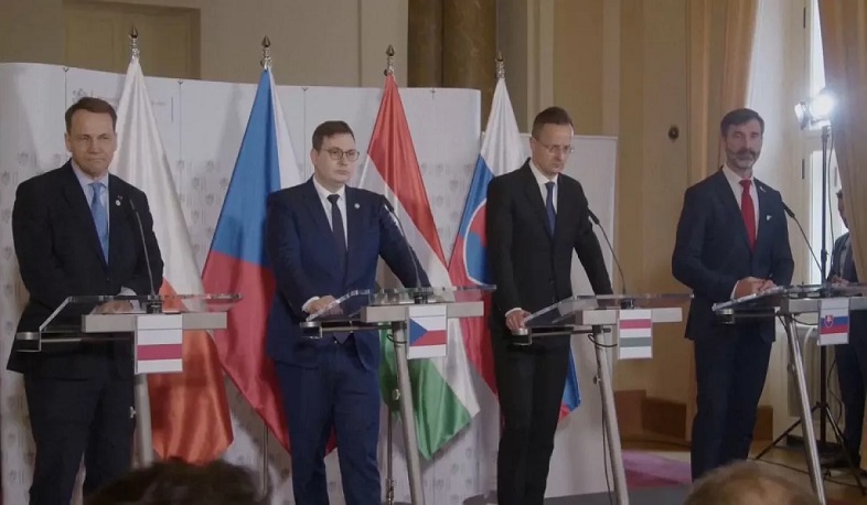There is no agreement in Visegrád Group on issue of Ukraine
