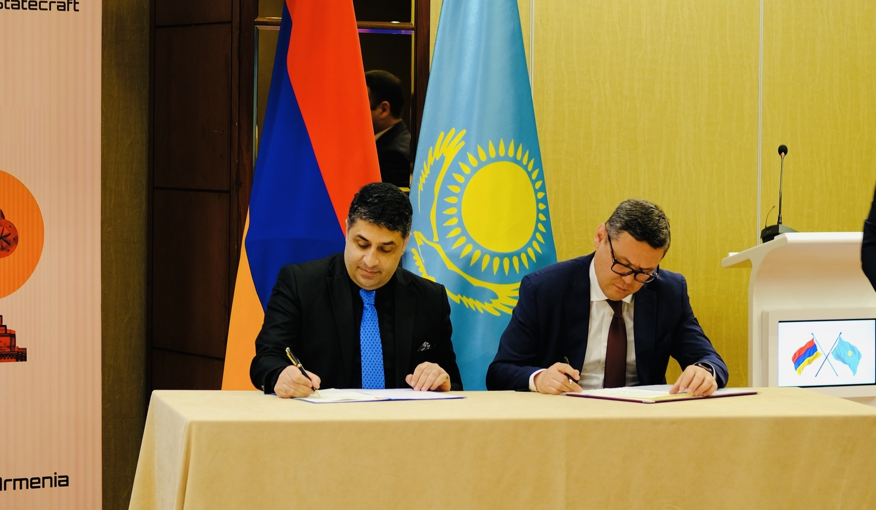 Հայաստանի ազգային դիմակայության և Ղազախստանի ռազմավարական հետազոտությունների ինստիտուտները ստորագրել  են փոխըմբռնման հուշագիր