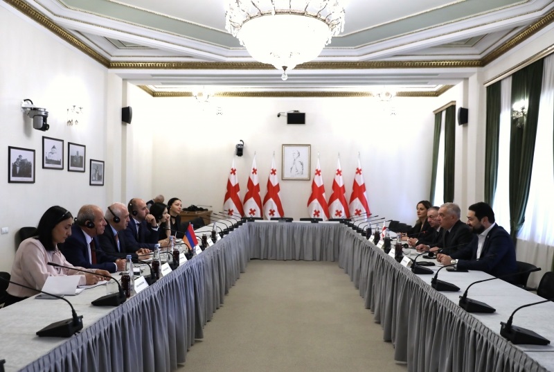 Issues on continuous development of Armenian-Georgian relations discussed
