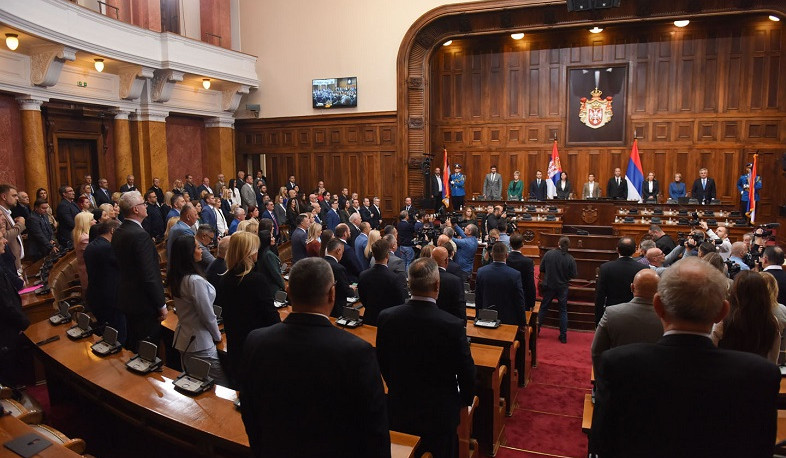 Serbian MPs approve Government resignation