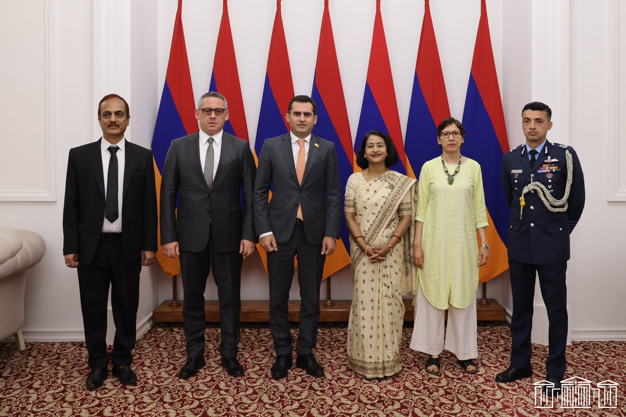 Armenia reaffirms its support for India on Jammu and Kashmir issue: Hakob Arshakyan received Ambassador Sinha