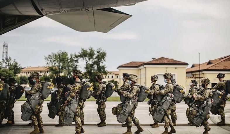 About 10 countries ready to send troops to Ukraine as part of peace agreement: Bloomberg
