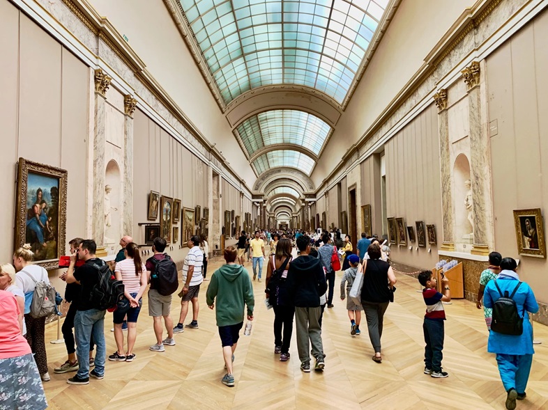 Louvre museum will need years to fix security issues, state auditor finds