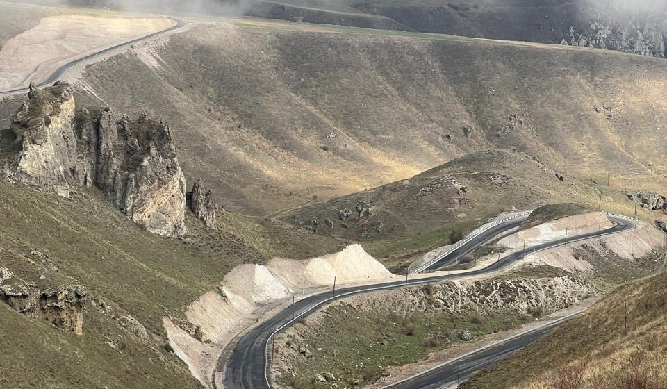 Հիմնանորոգվում է Վերիշեն-Խոզնավար 18.3 կմ երկարությամբ ճանապարհը