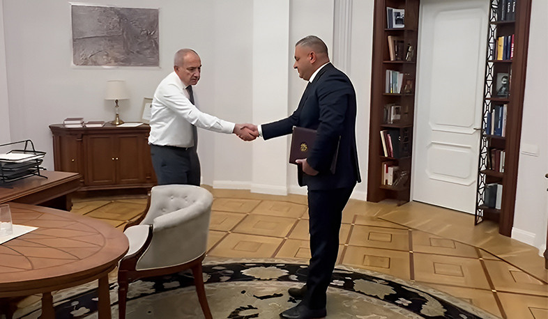 Վարչապետը աշխատանքային հանդիպում է ունեցել Կոտայքի մարզպետի հետ