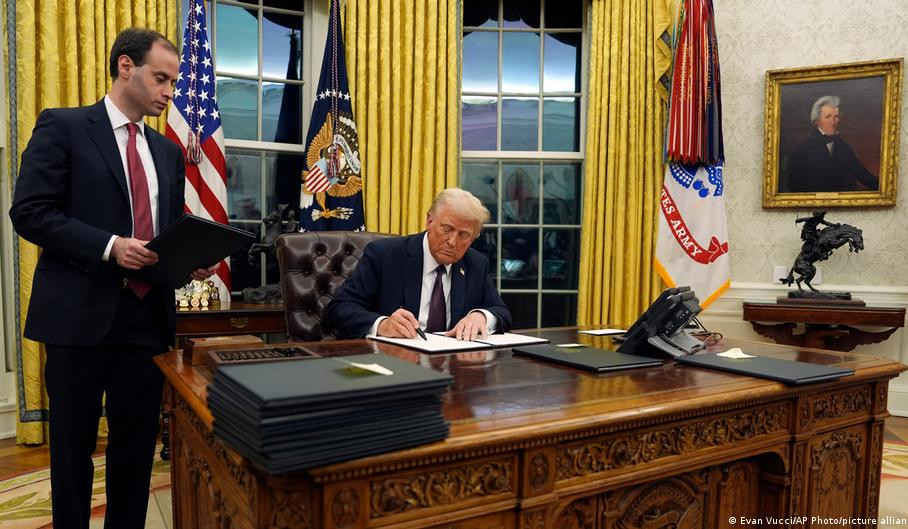 ԱՄՆ-ում ավարտվել է ռեկորդային երկար շաթդաունը