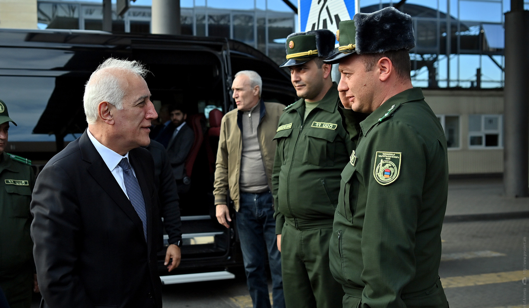 Վահագն Խաչատուրյանը այցելել է Բագրատաշենի անցակետ, ապա Կիրանցում հետևել եկեղեցու վերանորոգման աշխատանքին