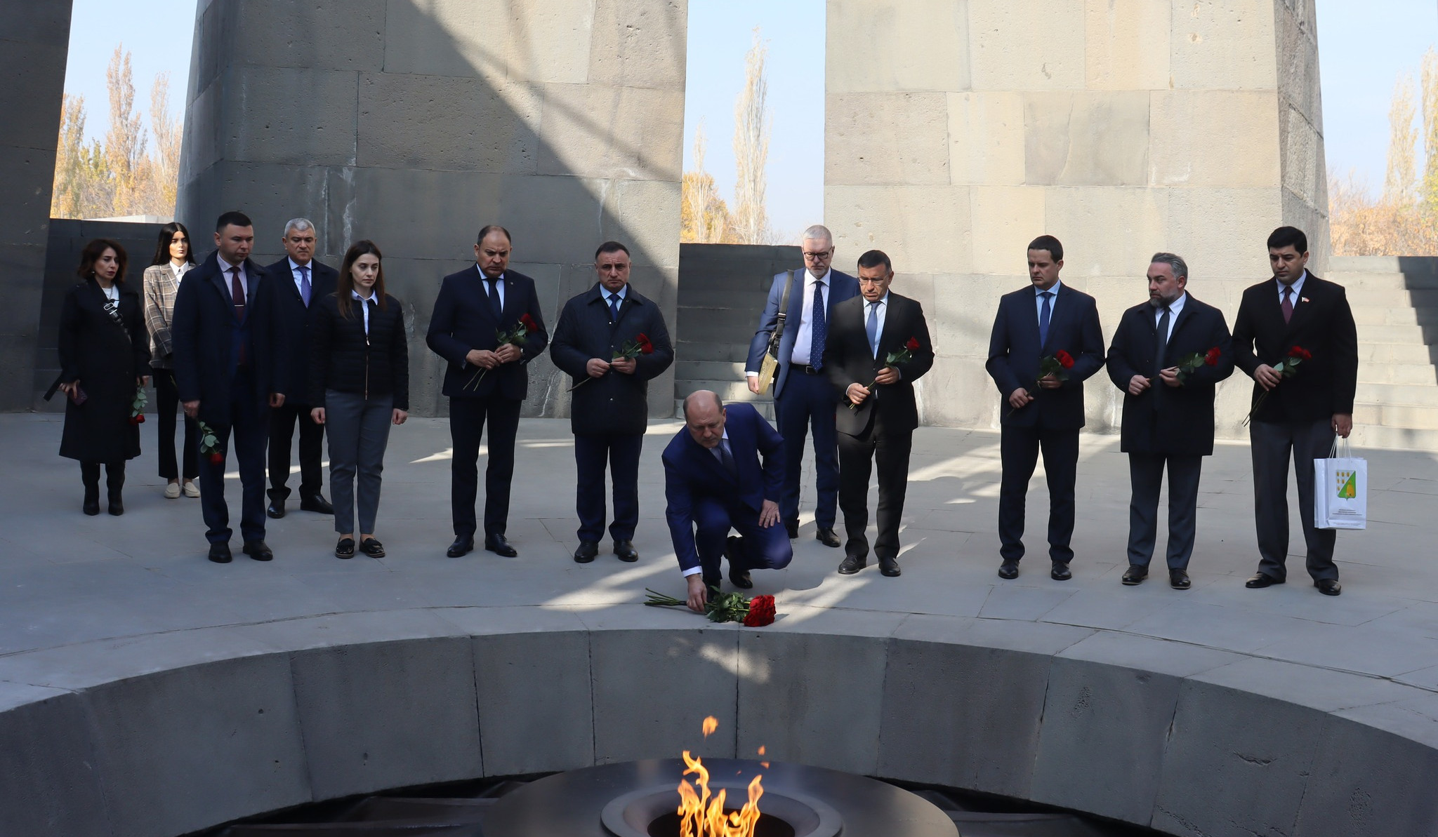 Դոնի Ռոստովի քաղաքապետն այցելել է Հայոց ցեղասպանության հուշահամալիր