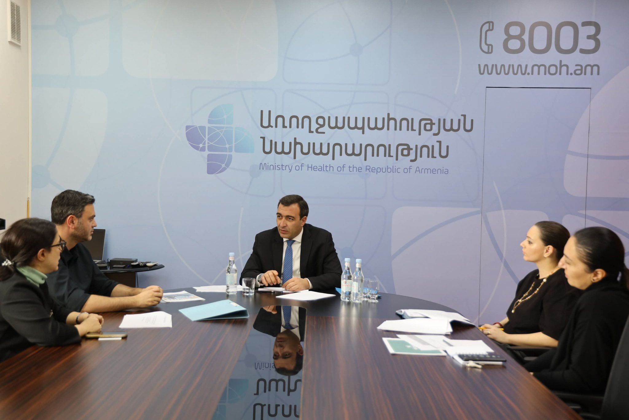 Առողջապահության նախարարությունում քննարկվել են մանկաբուժական ծառայությունների զարգացման ուղղությունները