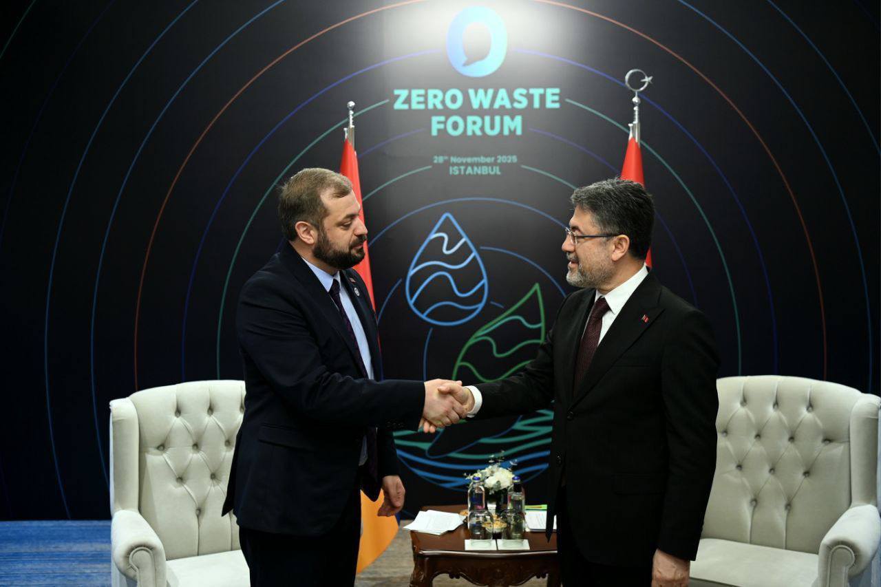 Gevorg Papoyan met in Istanbul with Turkey’s Minister of Agriculture and Forestry Ibrahim Yumaklı
