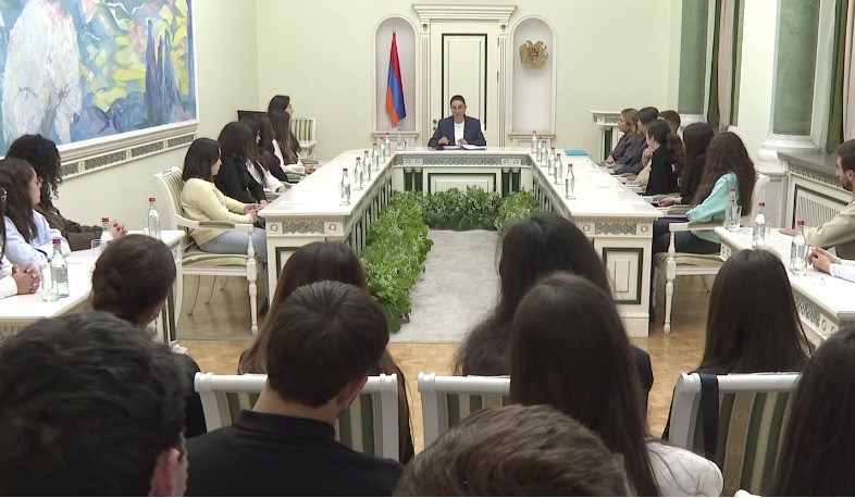 Կոռուպցիան իրենց կյանքի իմաստը դարձրած մարդիկ պայքարում են մեր դեմ, հաճախ՝ առանց բարոյական գծերի ու կանոնների. Աննա Վարդապետյանն ընդունել է ԵՊՀ ուսանողներին