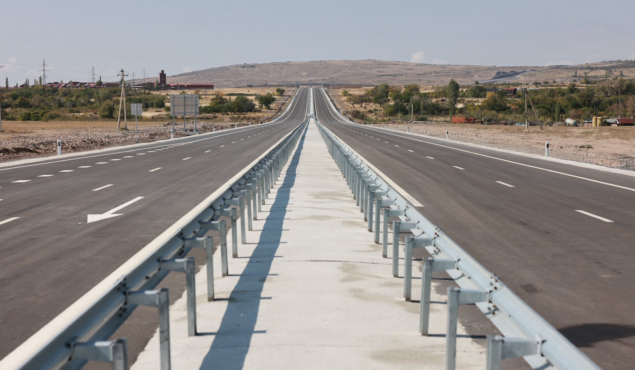 Երևան-Գյումրի ճանապարհի մի հատվածի երկկողմանի երթևեկությունը կկազմակերպվի աջ երթևեկելի մասով