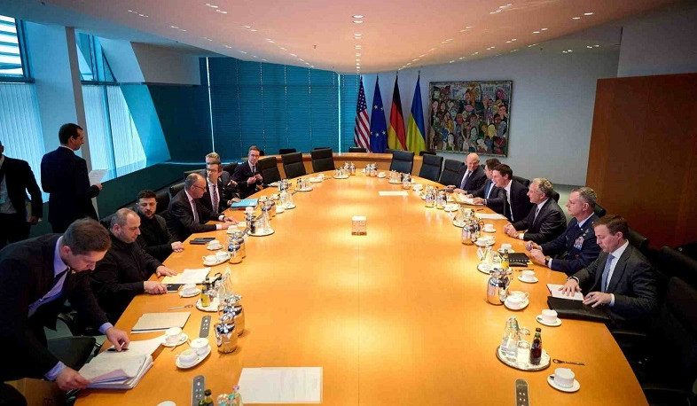 Ukraine is ready to give up its aspirations to join NATO in exchange for security guarantees from US and Europe: Zelensky