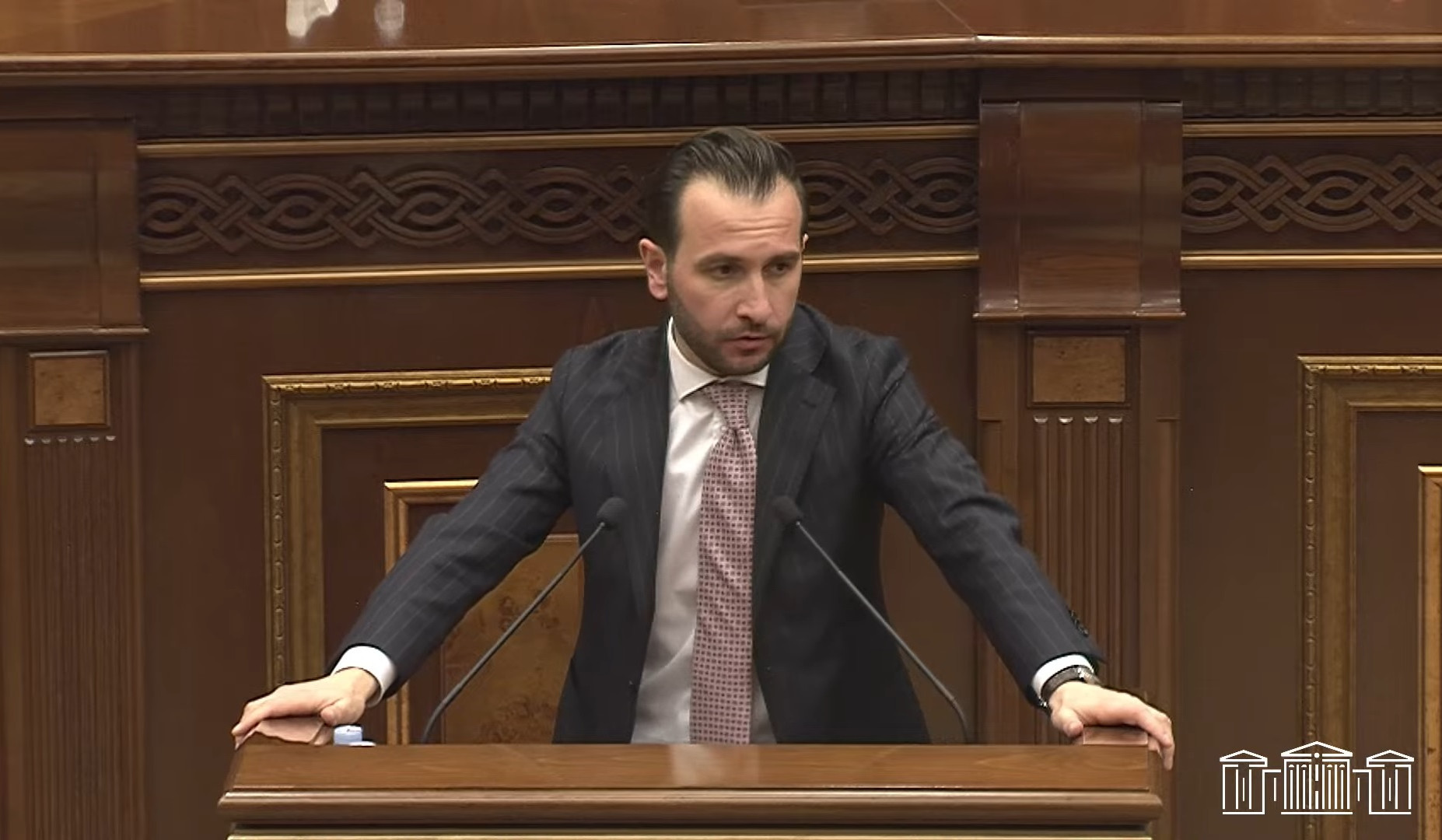 Այդ ամեն ինչը վերջին հաշվով ներդրում է խաղաղության մեջ. Կոնջորյանը՝ պետական պարտքի և զենք գնելու մասին