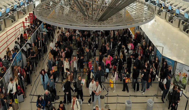 Трамп расширил список стран, гражданам которых запрещен въезд в США