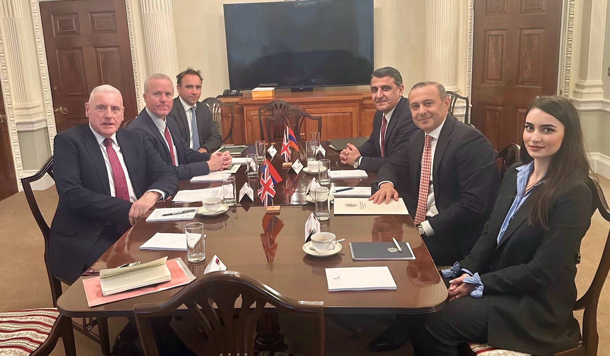 Արմեն Գրիգորյանն ու Մեծ Բրիտանիայի պաշտպանության հարցերով պետնախարարը քննարկել են համագործակցության ընդլայնումը