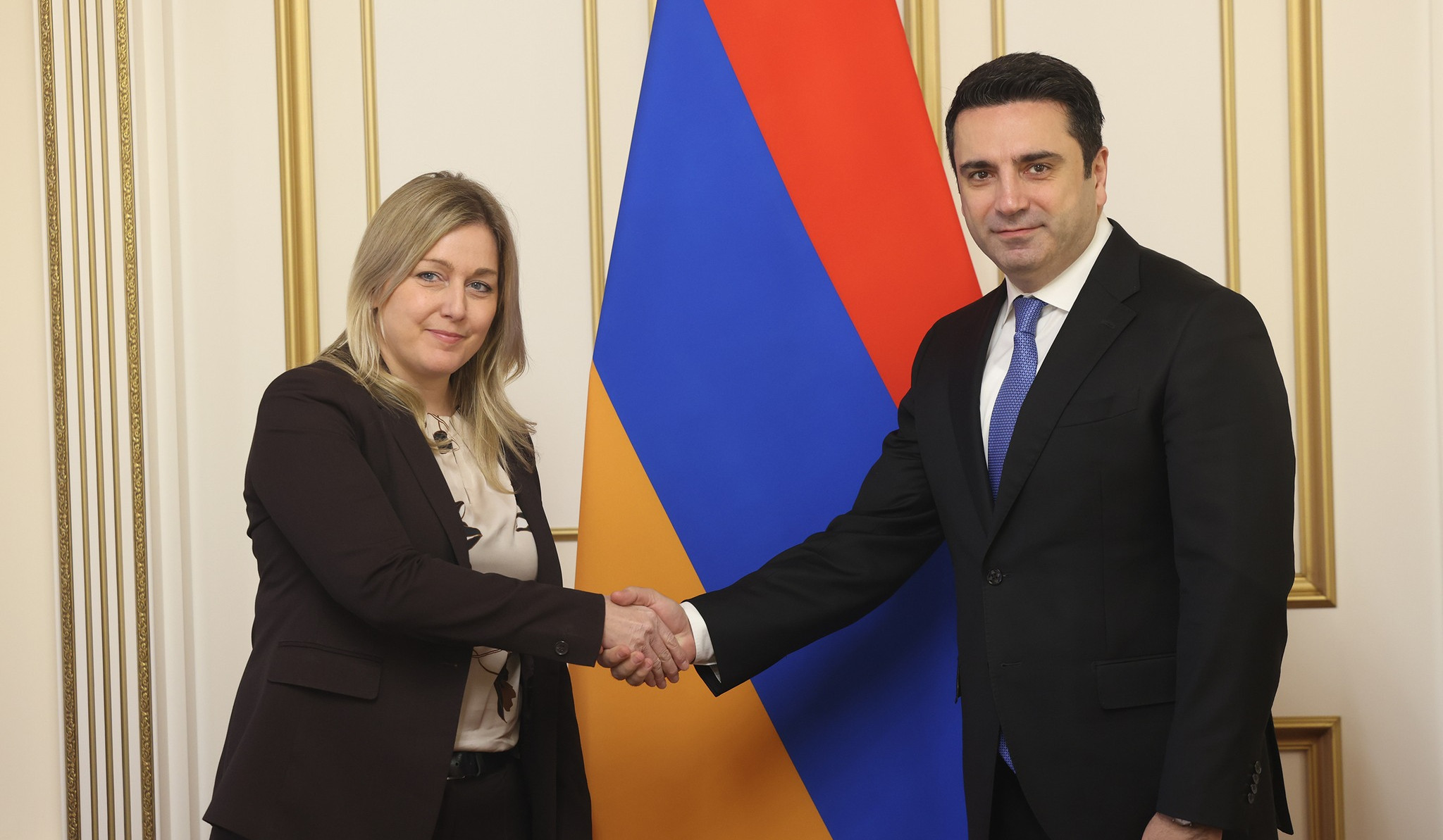 Ալեն Սիմոնյանը Շվեյցարիայի դեսպանի հետ քննարկել է նաև Ադրբեջանում պահվող գերիների խնդիրը