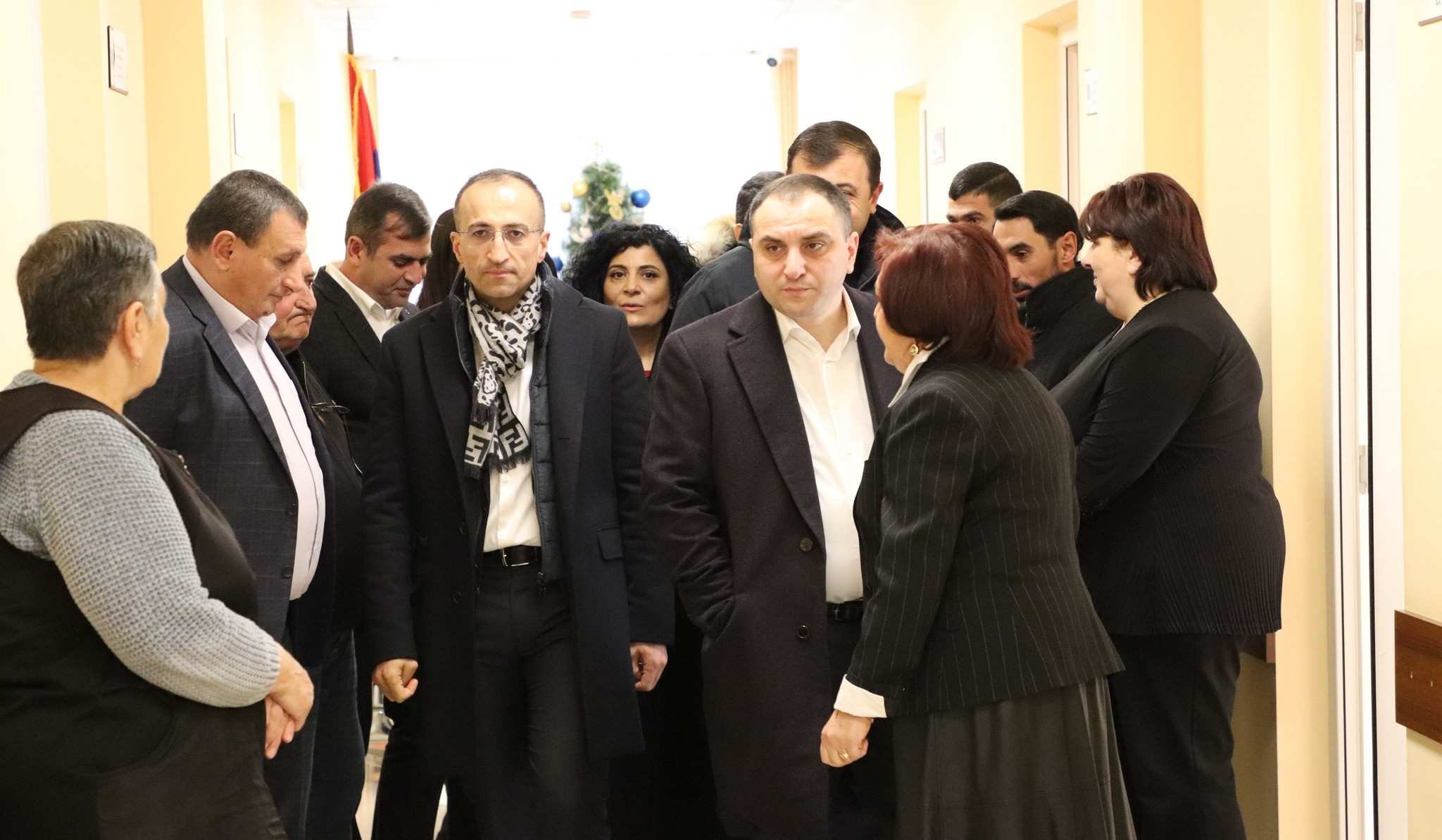 ԱՍՀ նախարարն այցելել է Միասնական սոցիալական ծառայության՝ Շիրակի մարզի տարածքային կենտրոններ