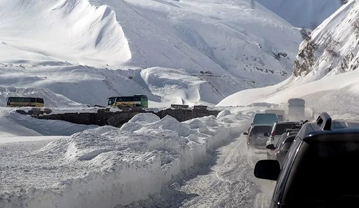 Ինչ իրավիճակ է Լարսի ճանապարհին