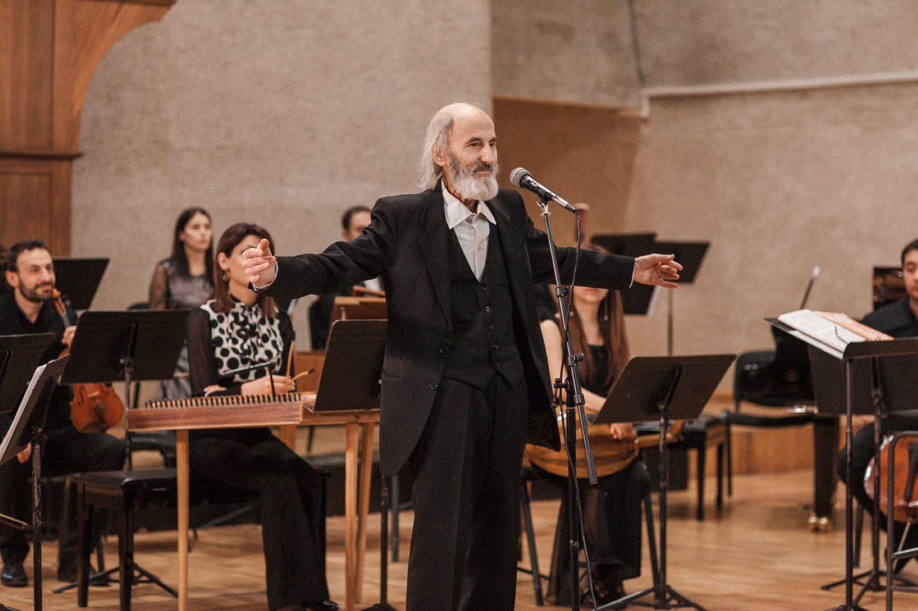 ՀՀ արվեստի վաստակավոր գործիչ, երաժշտագետ Դանիել Երաժիշտը 80 տարեկան է