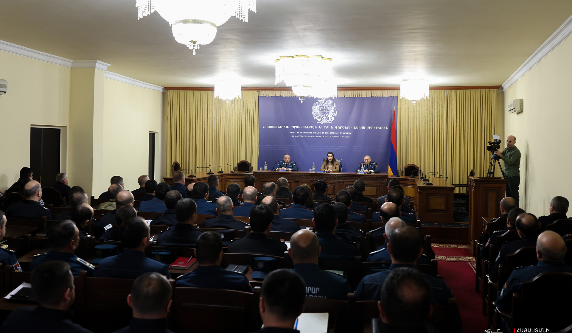 Արփինե Սարգսյանը ՆԳՆ Ոստիկանության և Փրկարար ծառայության անձնակազմերին է ներկայացրել ծառայությունների նորանշանակ ղեկավարներին