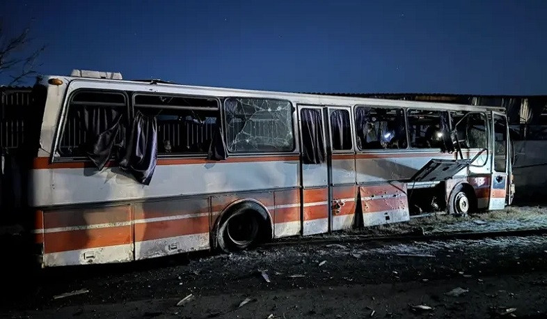 Россия нанесла удар по родильному дому и автобусу с шахтерами на Украине, сообщается о жертвах