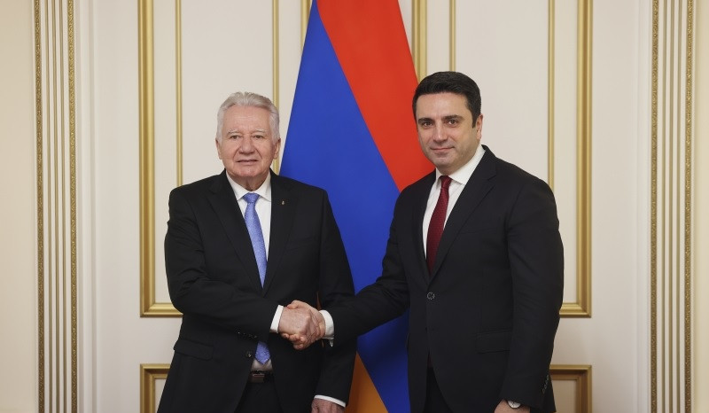 Ален Симонян и заместитель председателя Национального собрания Венгрии обменялись мнениями о мирном соглашении, достигнутом между Арменией и Азербайджаном