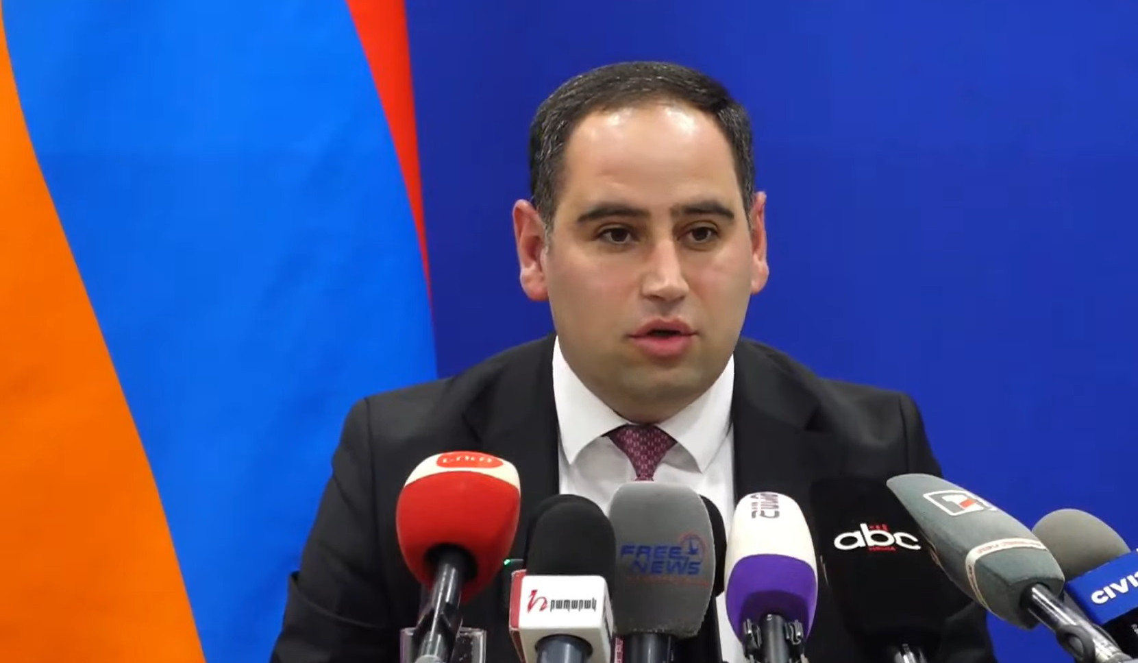 Աճել է դեպի «Զվարթնոց» և «Շիրակ» օդանավակայաններ ուղևորների հոսքը. ՏԿԵ նախարար