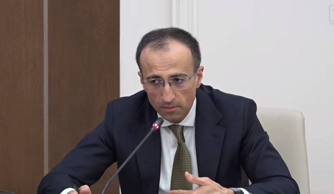 Մինչև ապրիլի 1-ը հարցը լուծած կլինենք. ԱՍՀ նախարարը՝ տեղաշարժվելու խնդիր ունեցող թոշակառուներին քարտ առաքելու մասին