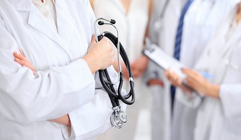 Առողջապահության նախարարությունը բժիշկների աշխատավարձը կրճատող նախագիծ չի շրջանառում