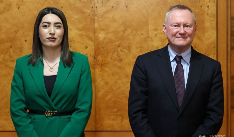 ՆԳ նախարարը և ԵԽ Մարդու իրավունքների հանձնակատարը քննարկել են տեղահանված անձանց ինտեգրման և ընտանեկան բռնության կանխարգելման վերաբերյալ հարցեր