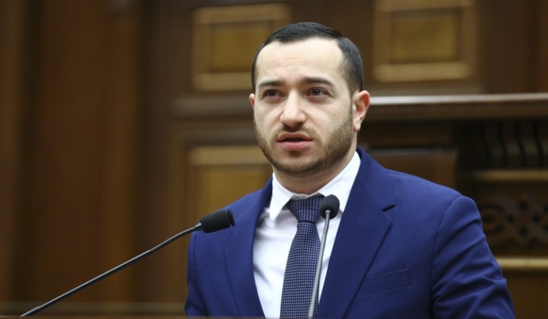 Մխիթար Հայրապետյանն արձակուրդ է մեկնում